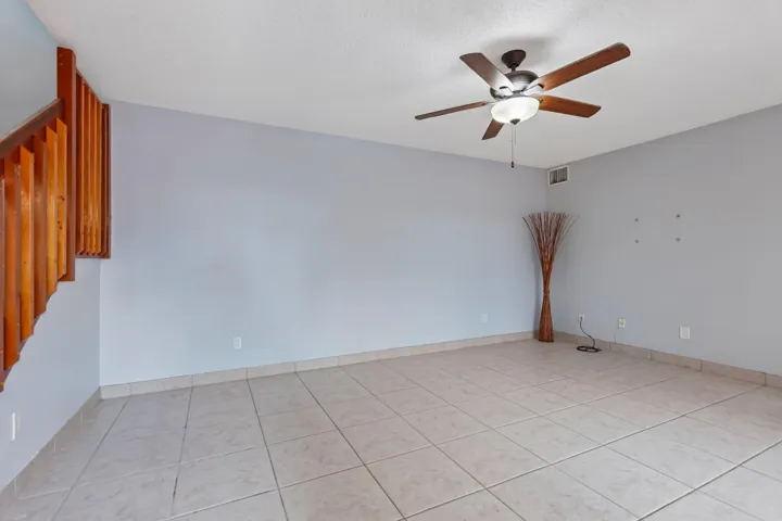 14-web-or-mls-SW 118th Ter-S0107-014