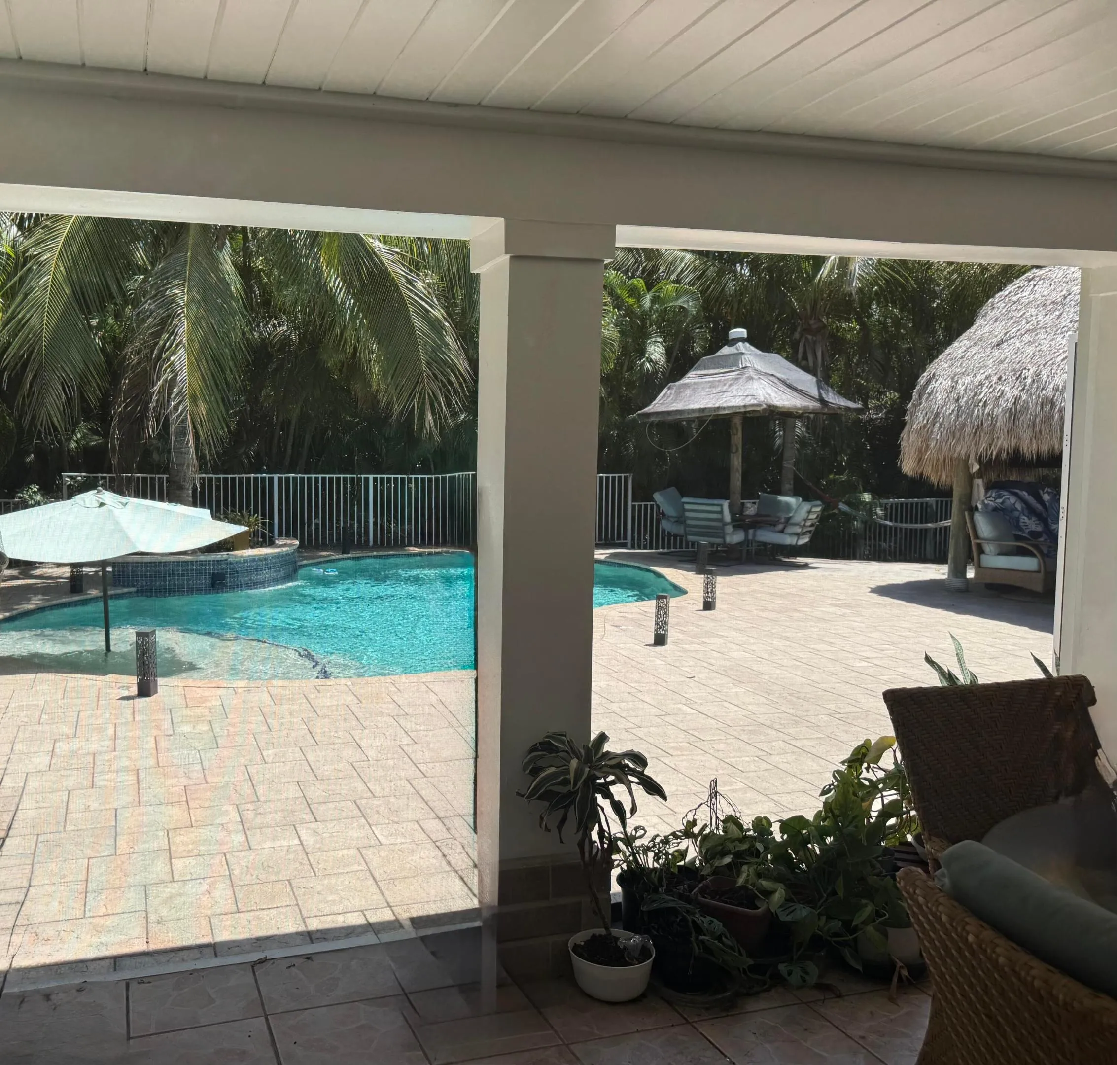 No-see screens on patio
