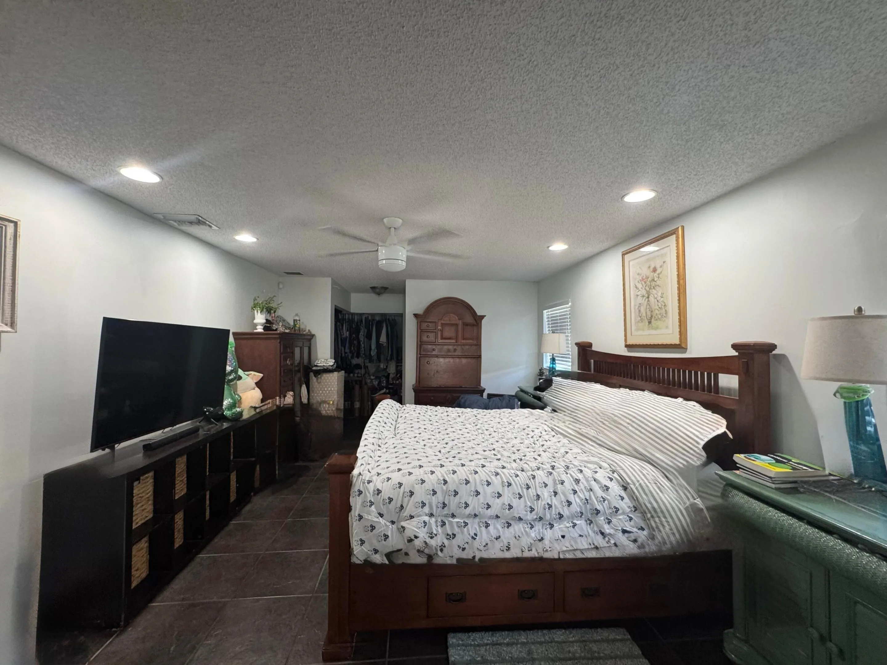 Primary suite