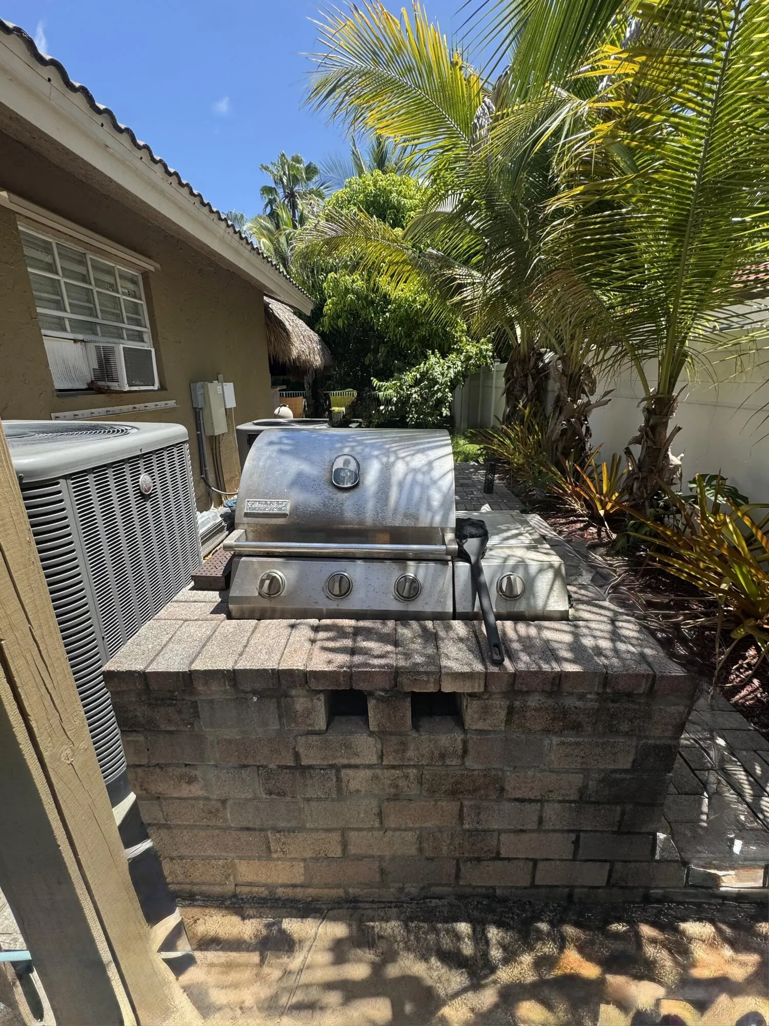 built in BBQ grill