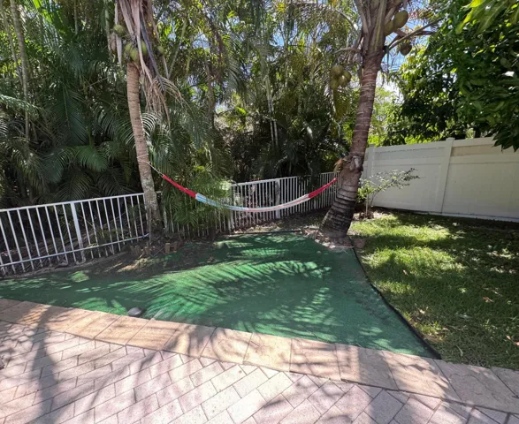 Putting green