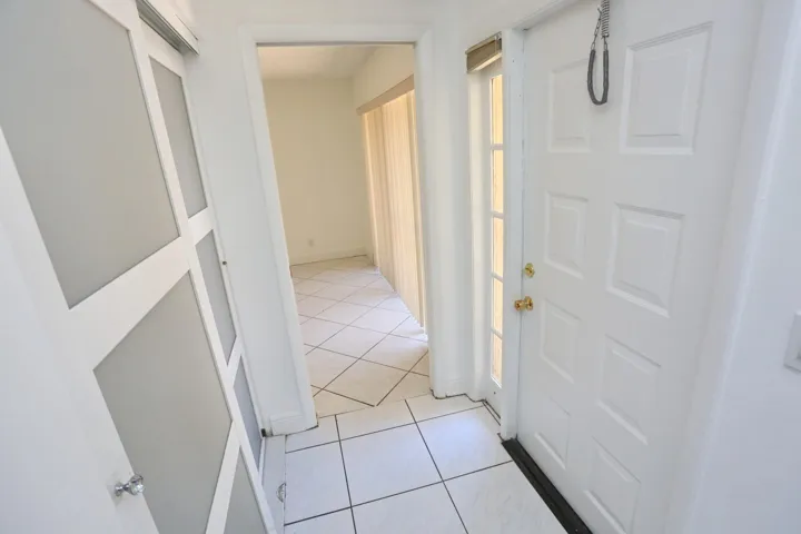 Foyer Entry