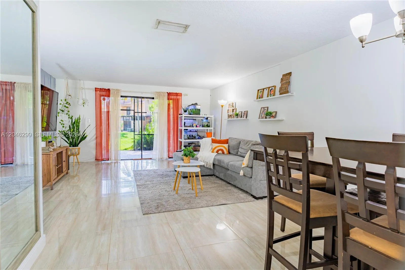 Living / Dining