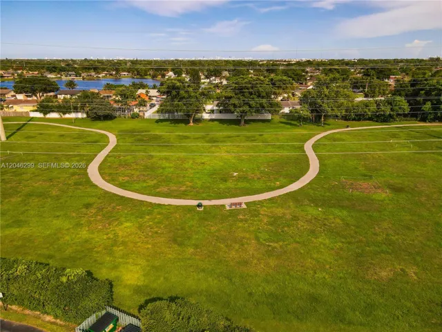walking / bike path