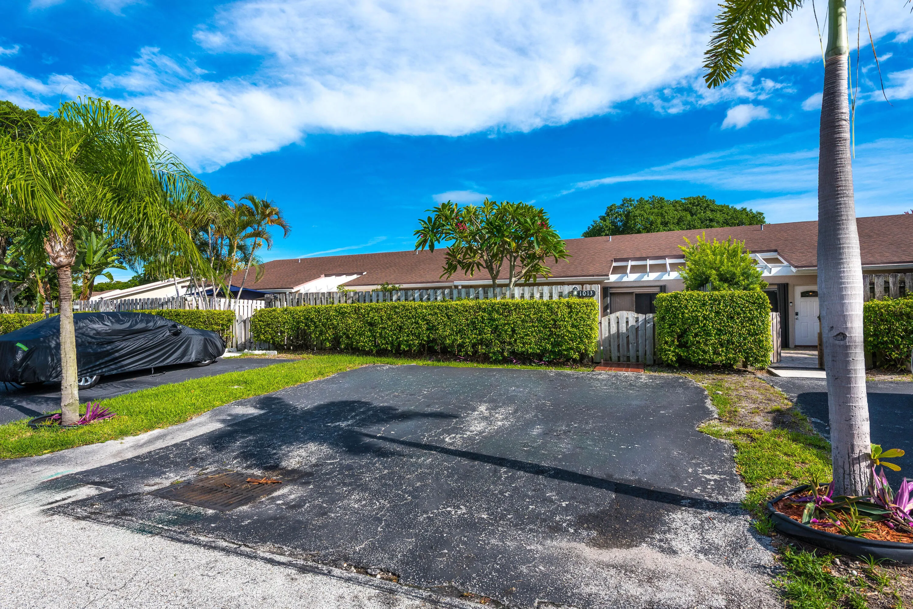 1013NW53rdStDeerfieldBeach-33