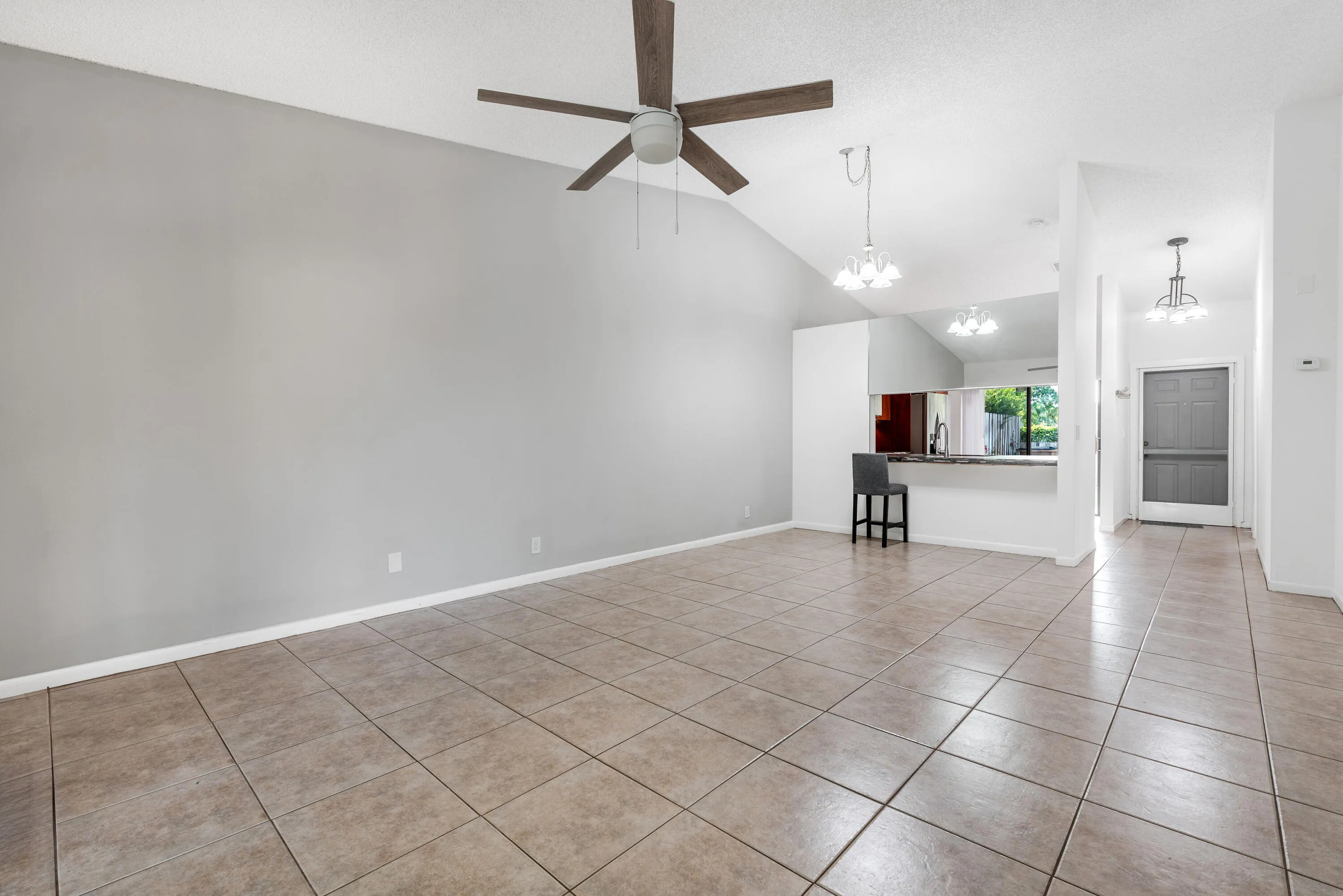 1013NW53rdStDeerfieldBeach-8