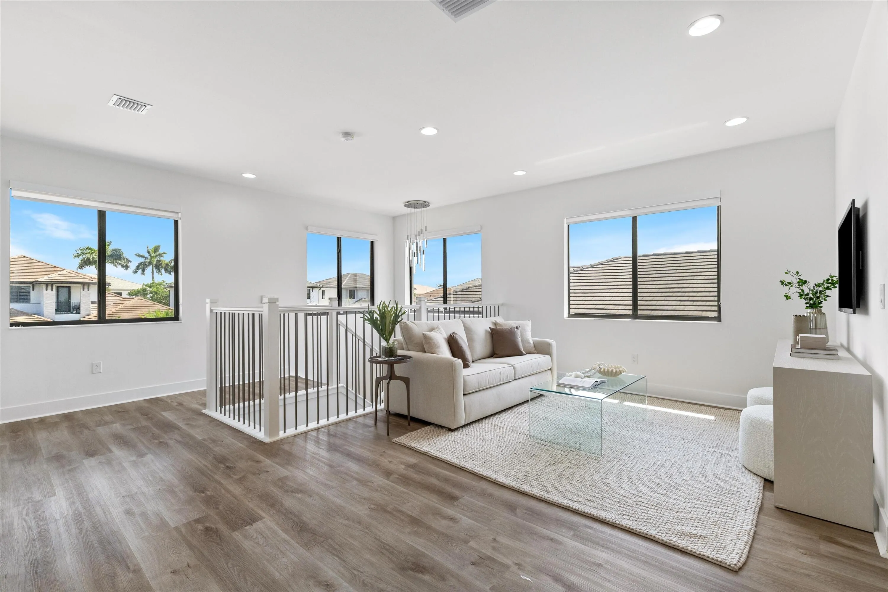 2nd Floor Loft/ Family Room