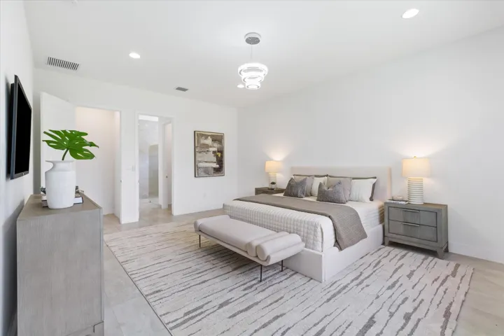 Master Bedroom 1st floor alt view
