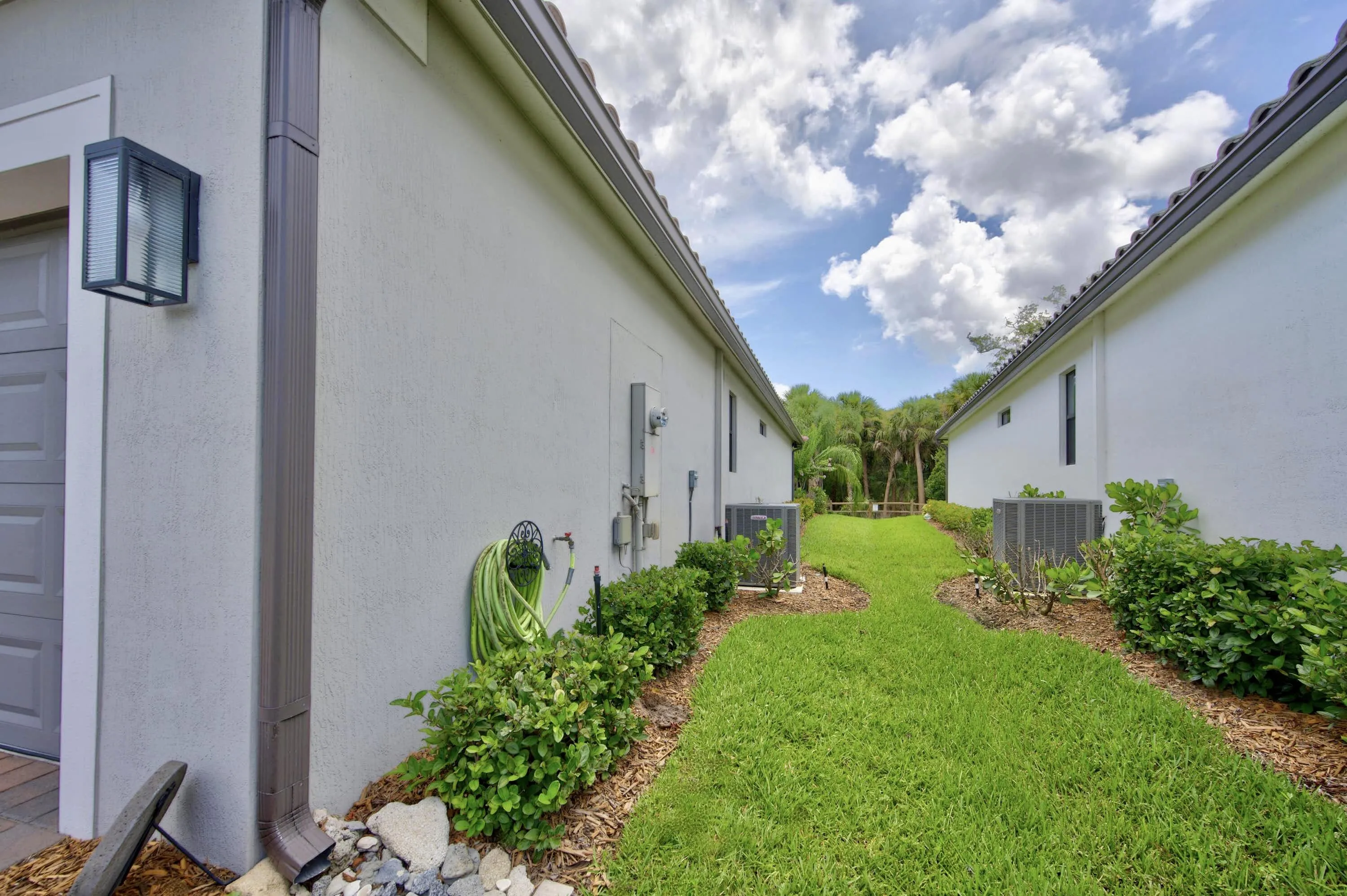 Property photo 98
