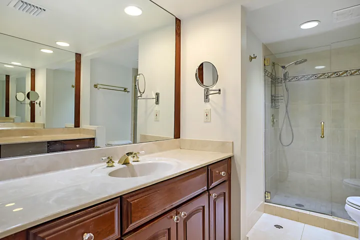 300 Intracoastal Place Apt 204-22
