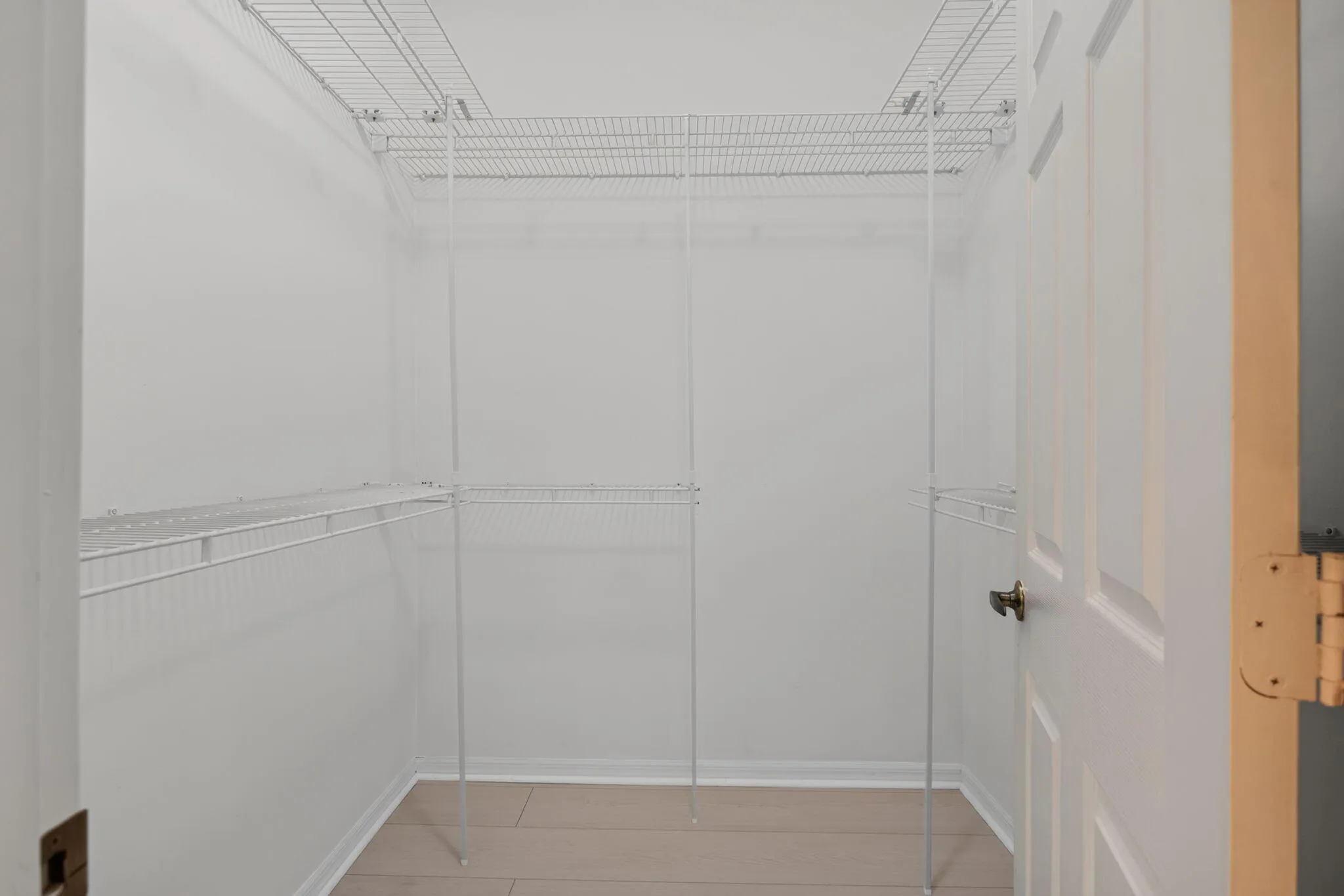 35-web-or-mls-7087-4551