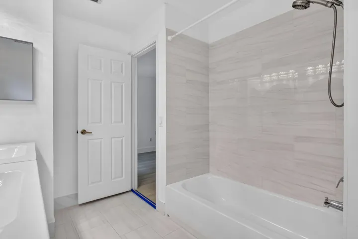 44-web-or-mls-7087-4596