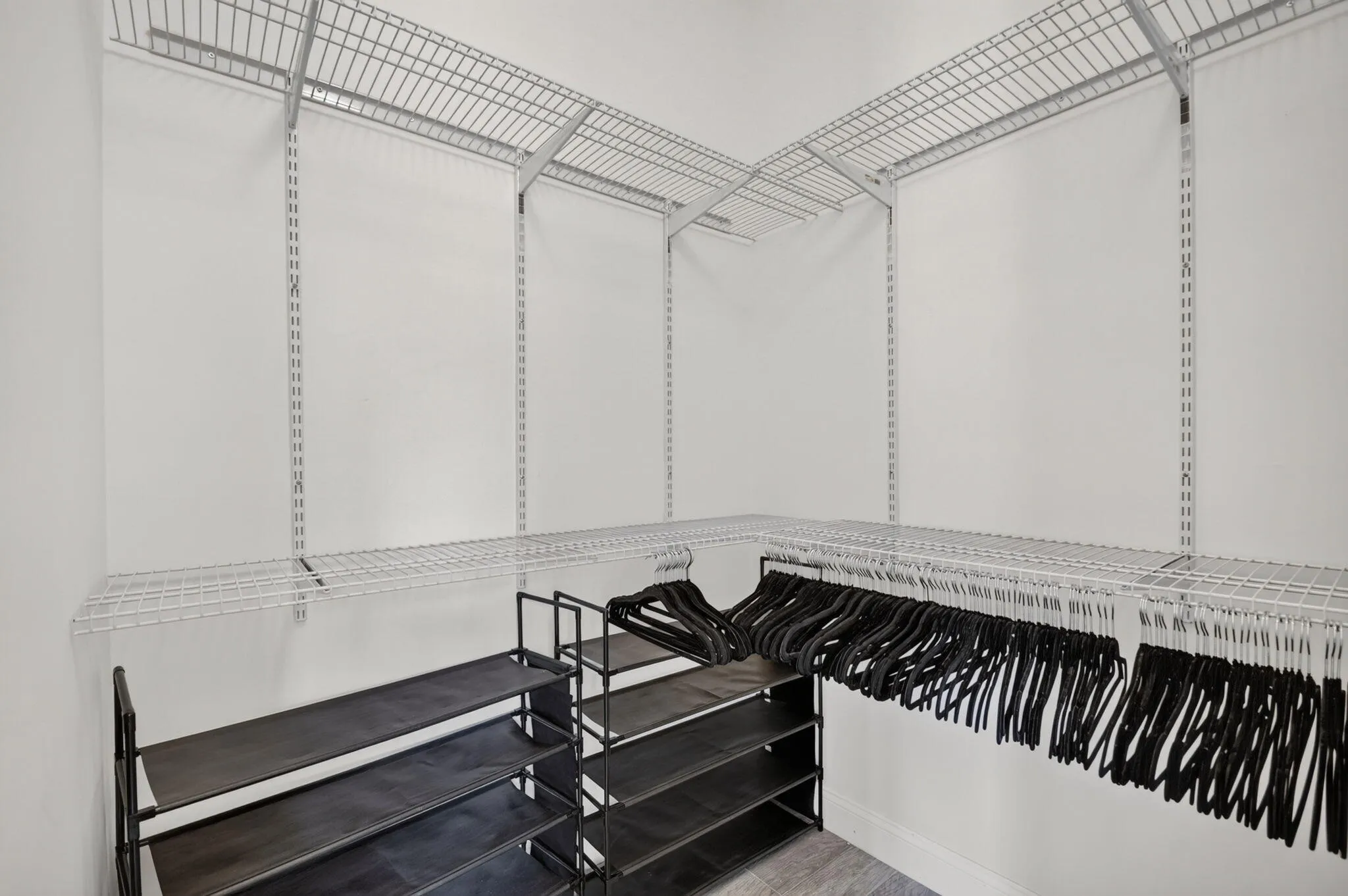 lots of closets