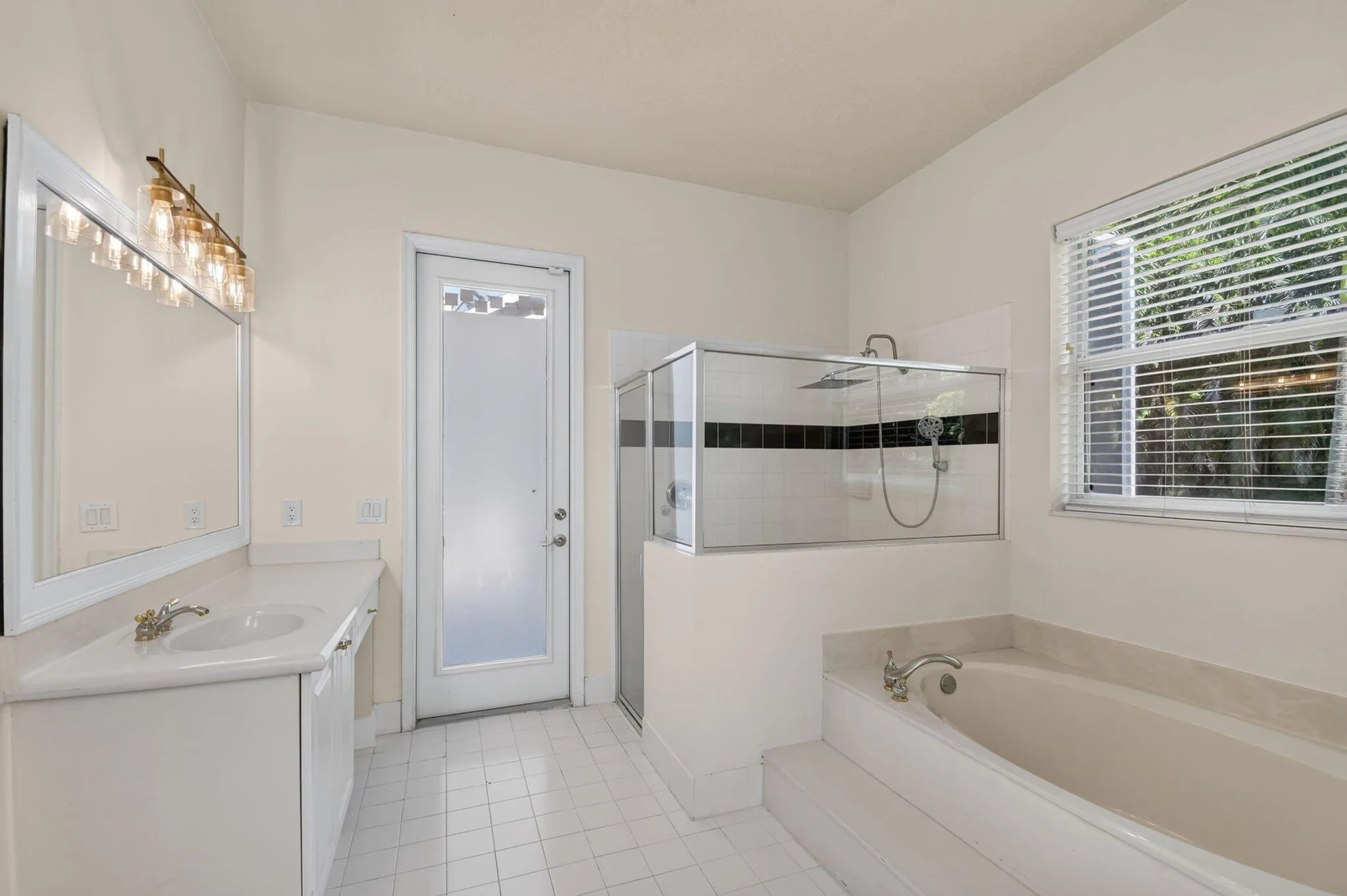 separate roman tub