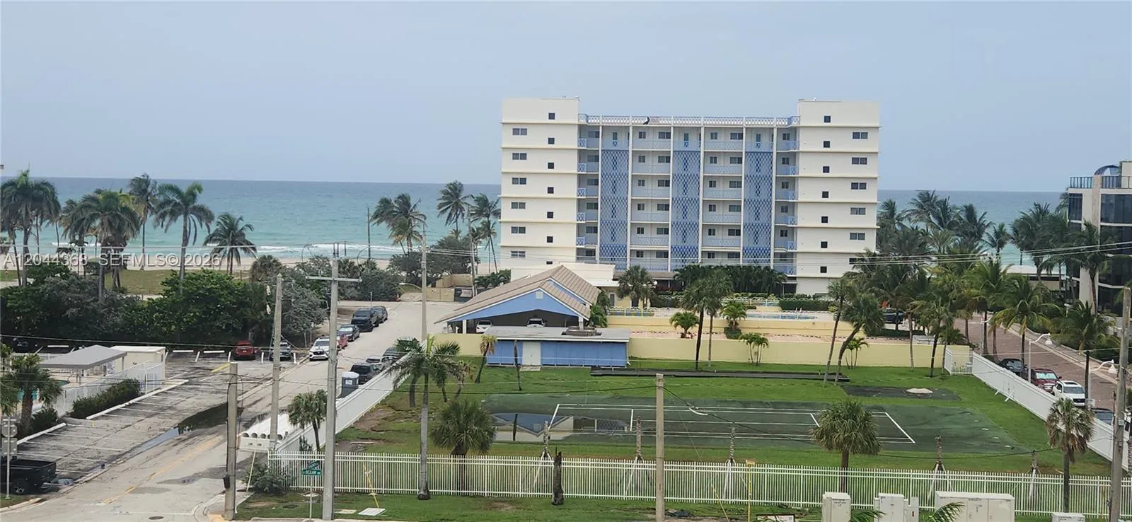 walk across ocean drive to beach and broad walk can begin too