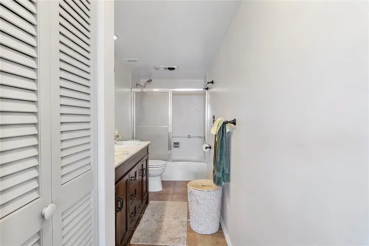 Main Bath
