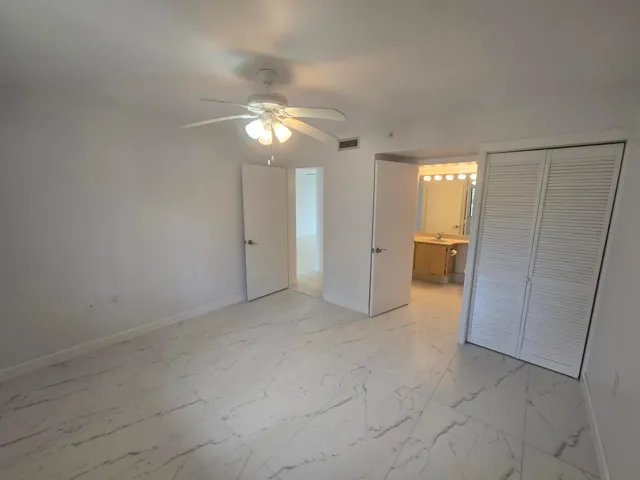 Guest Bedroom with ensuite entrance to second bathroom