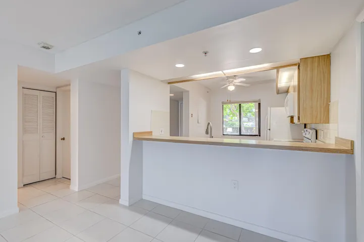 Breakfast Bar