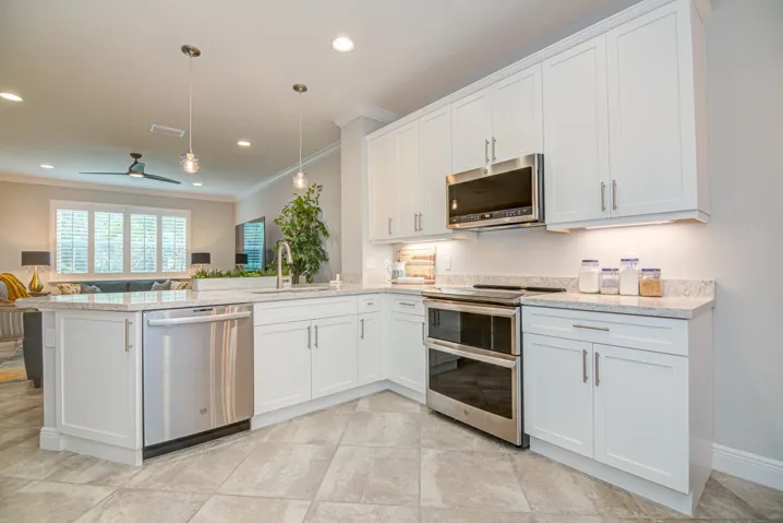 21-Kitchen