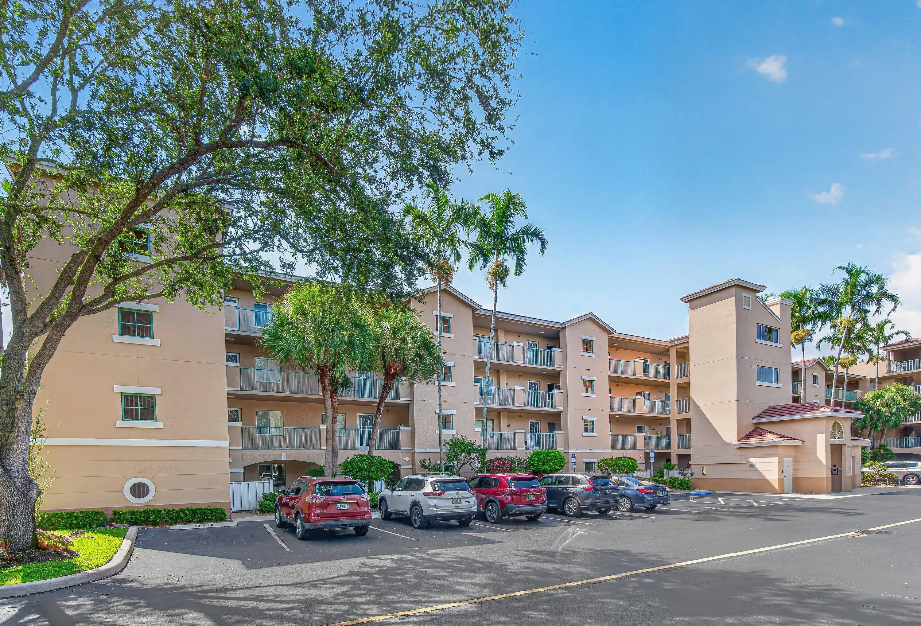002-12540MajestyCircle-303-BoyntonBeach-