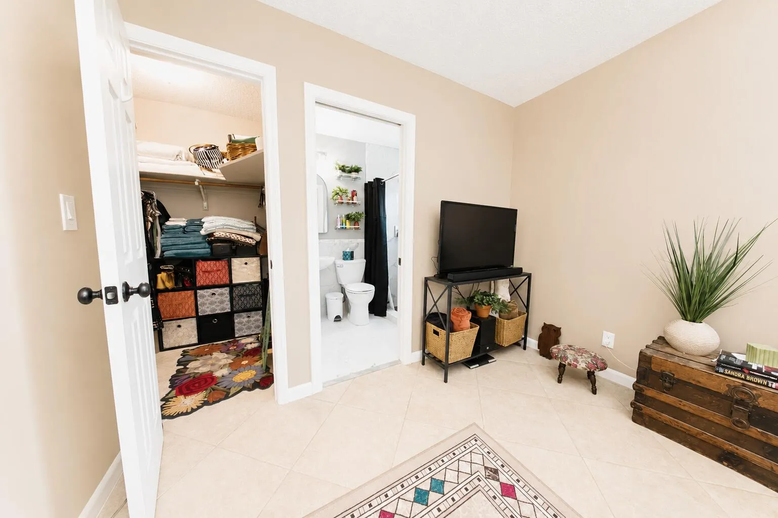 Master Bedroom 4