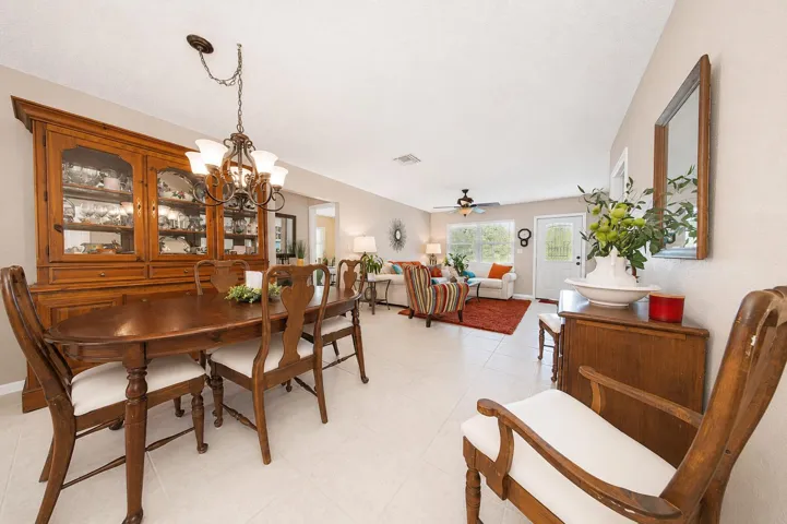 Living Room 4