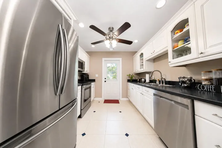Kitchen 1