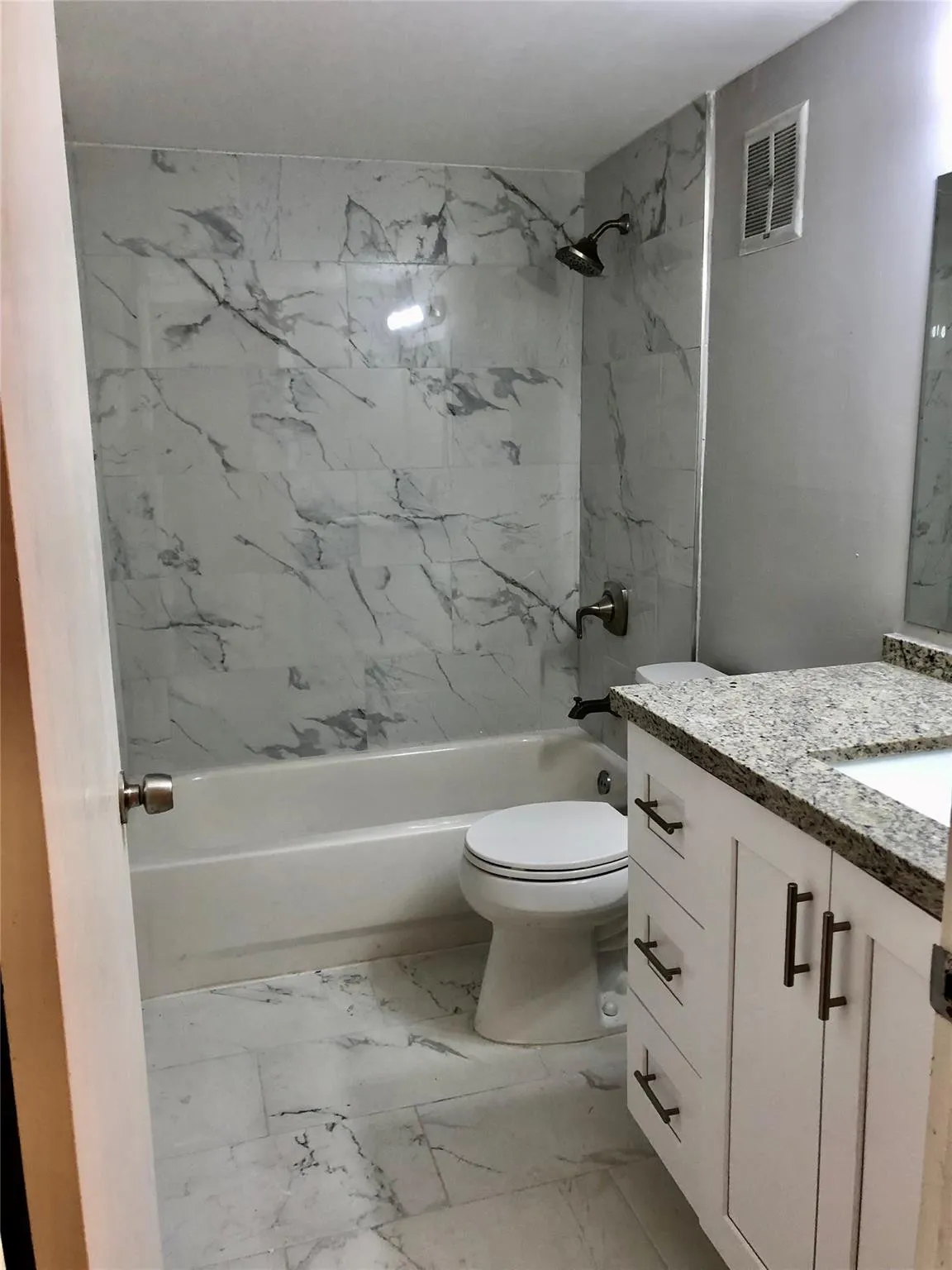 GUEST HALL BATH