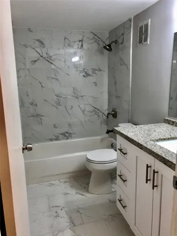 GUEST HALL BATH