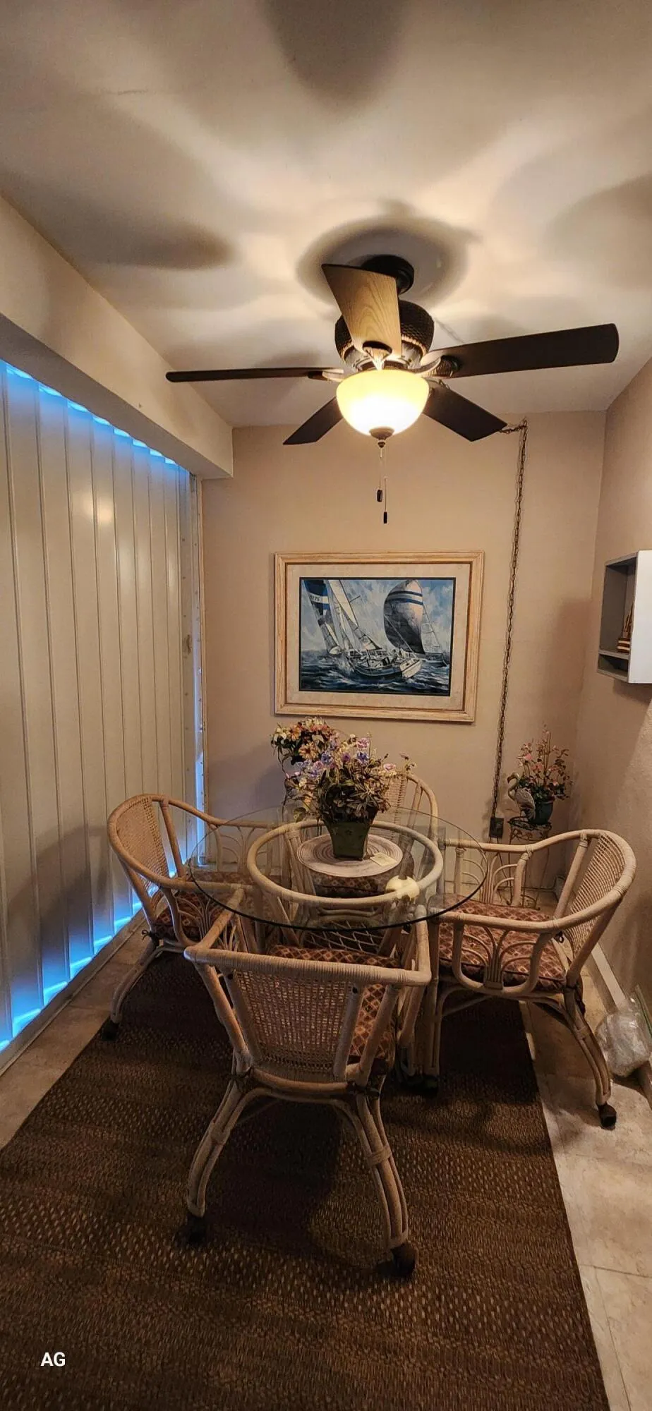 screened porch patio