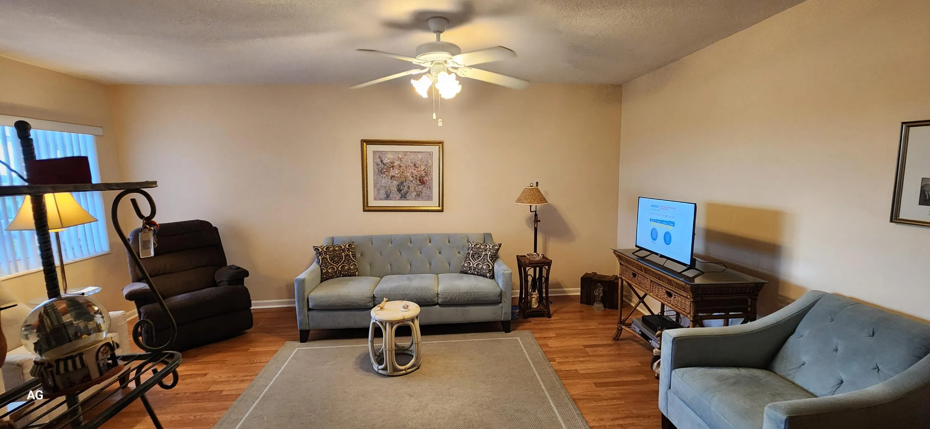 living area 3