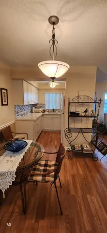 dining to kitchen view