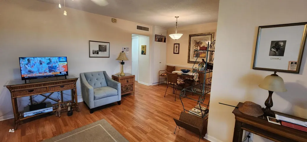 living dining area