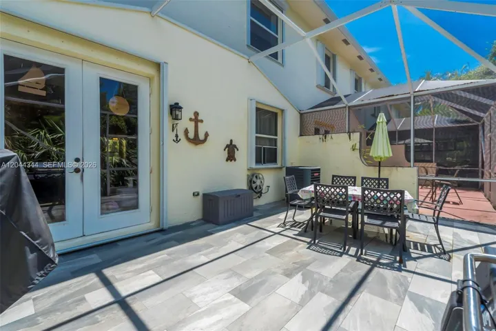 Screened in Patio