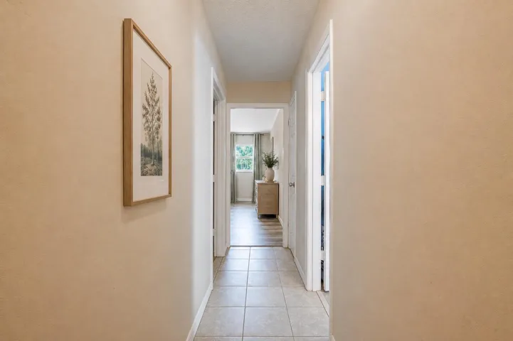 hallwayvirtuallystaged