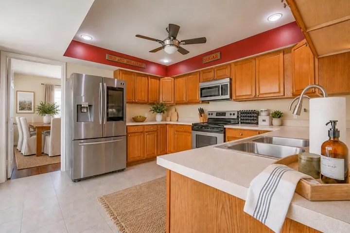 kitchen1virtuallystaged