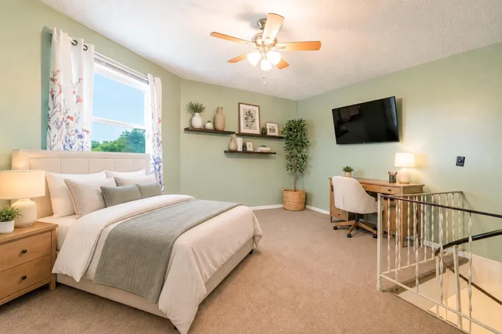 upstairsbedroomvirtuallystaged