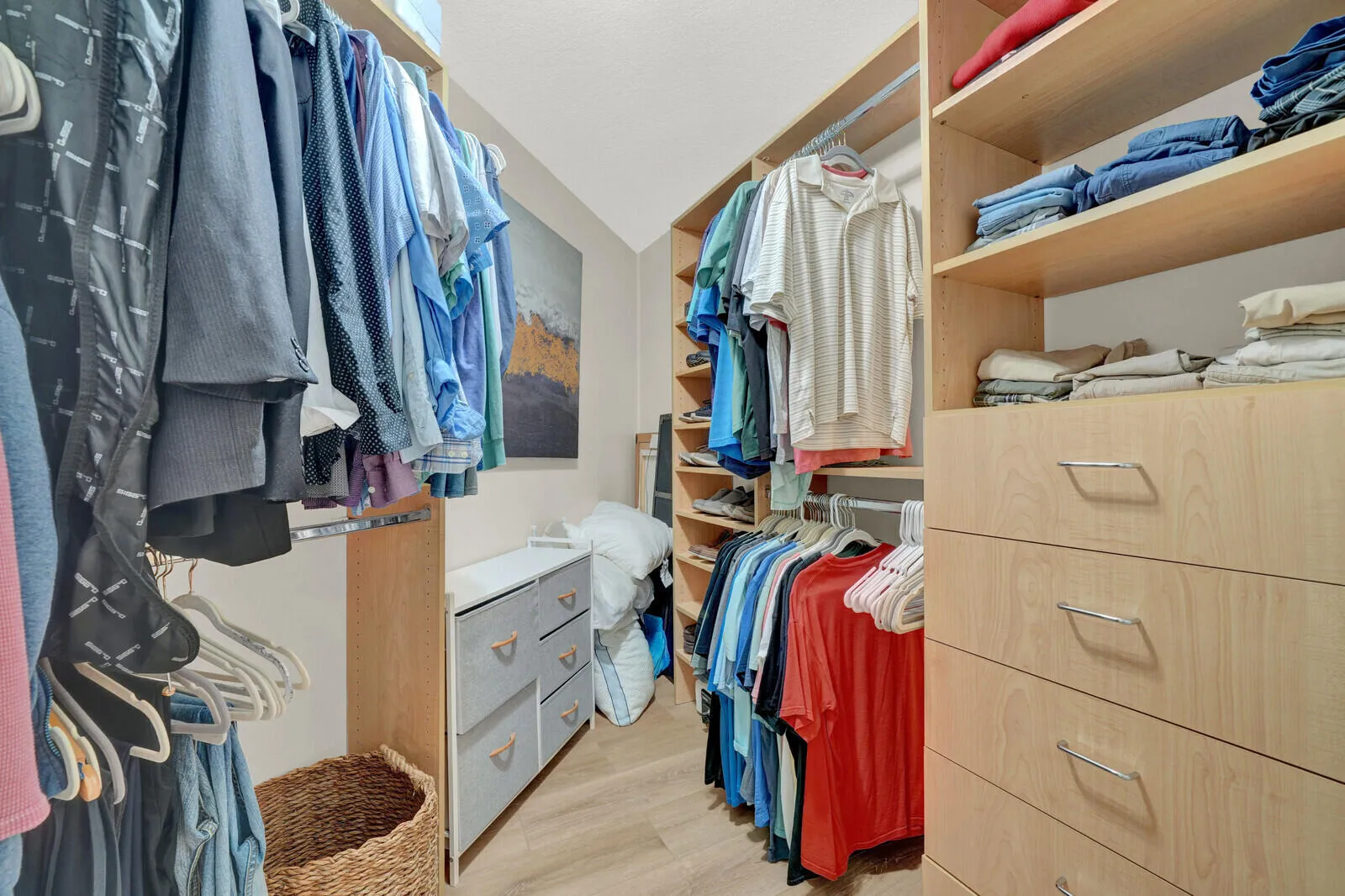Walk in Closet