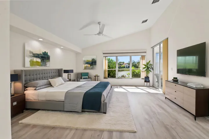 30-bedroom-01_VS