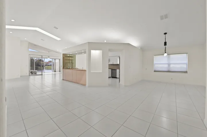 07 Living room 01