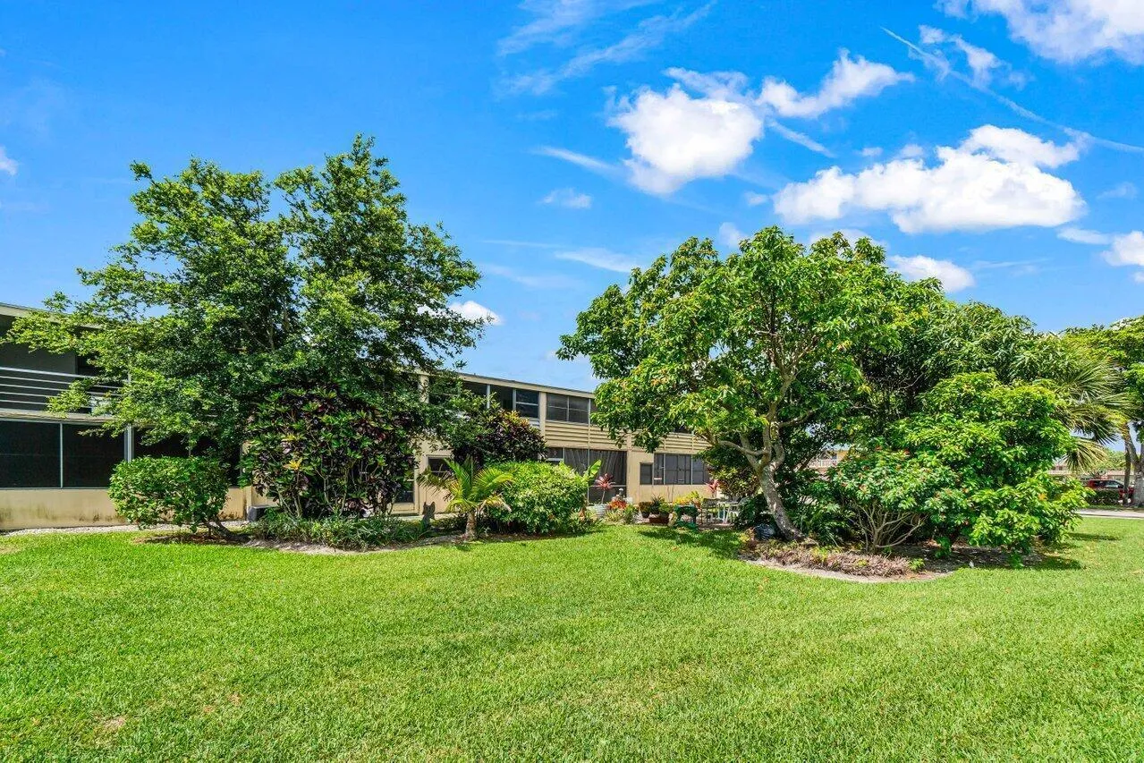 030-52KingswoodC-WestPalmBeach-FL-33417-