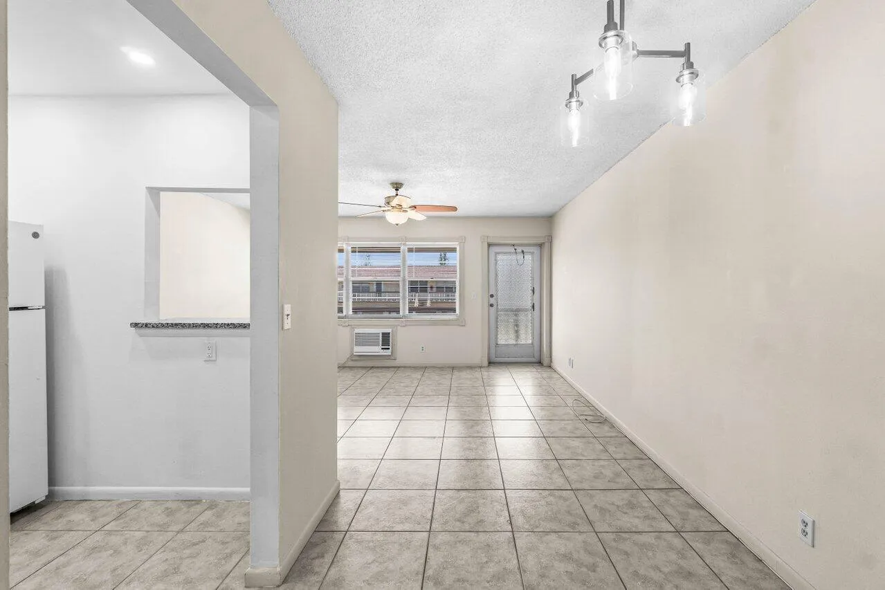 014-52KingswoodC-WestPalmBeach-FL-33417-