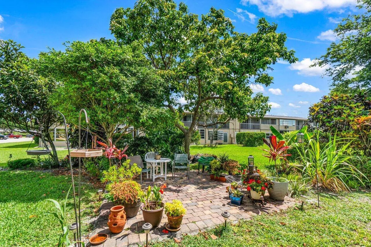 029-52KingswoodC-WestPalmBeach-FL-33417-