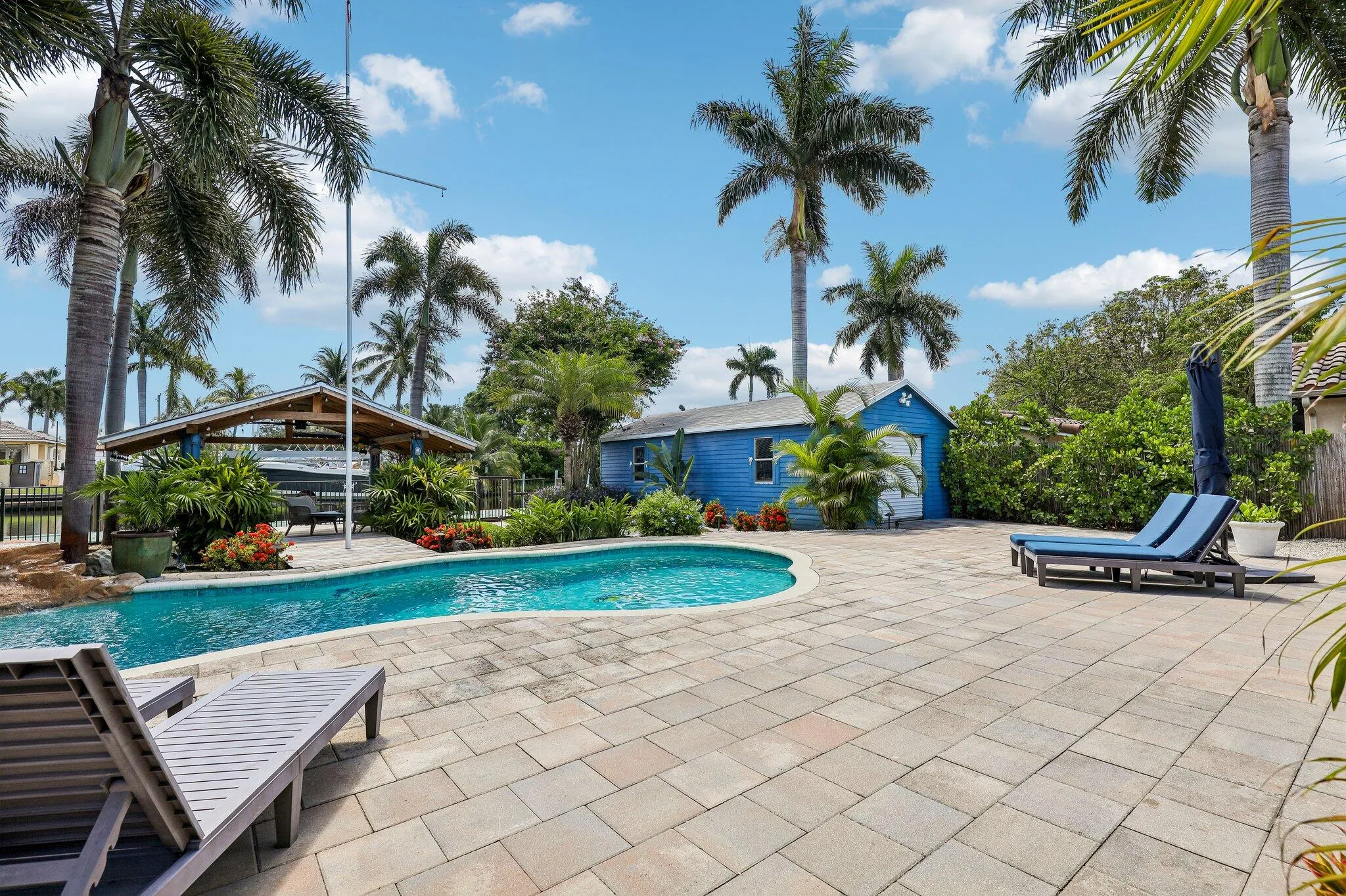 43-web-or-mls-SW 35th Ave-S3006-043