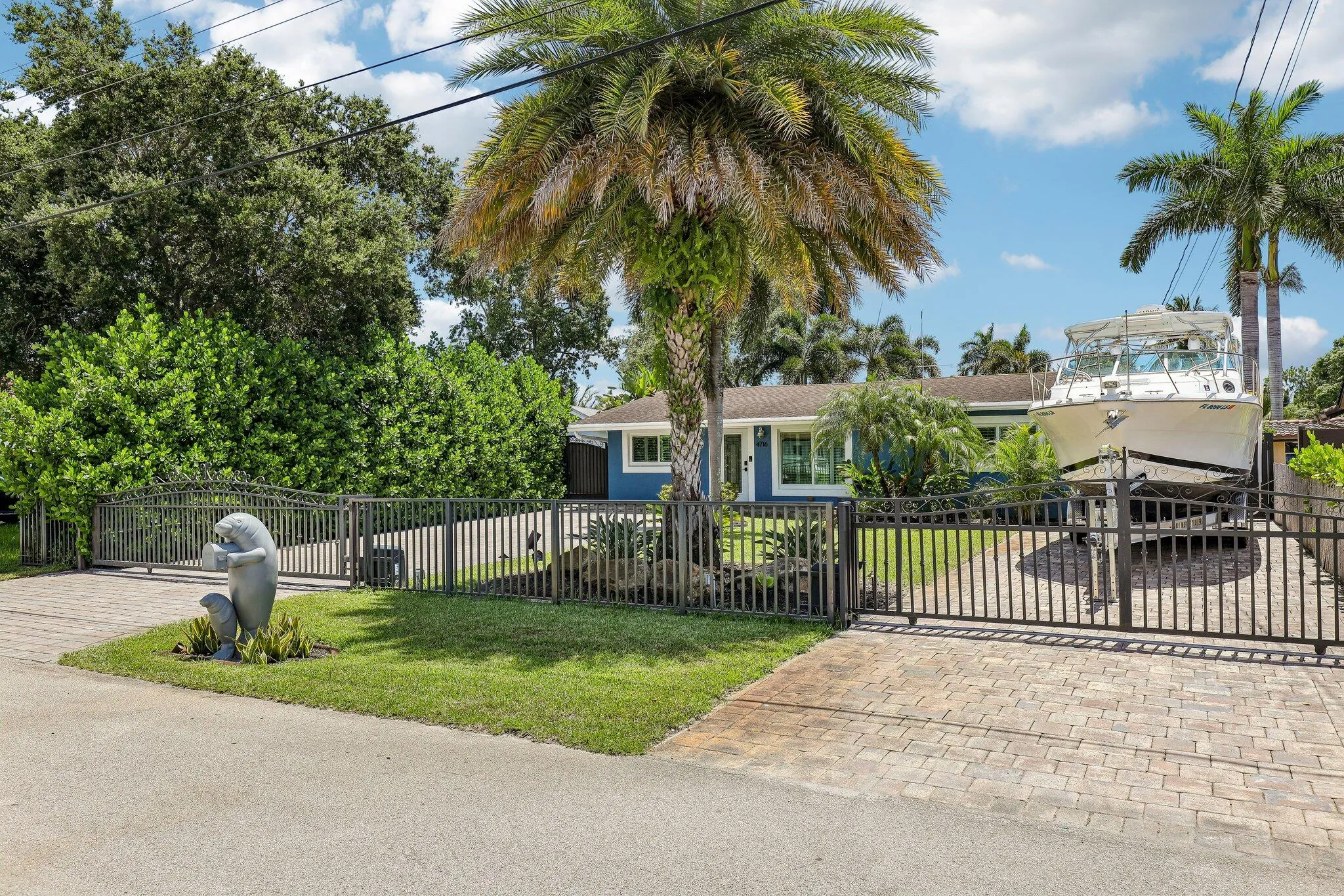 6-web-or-mls-SW 35th Ave-S3006-006