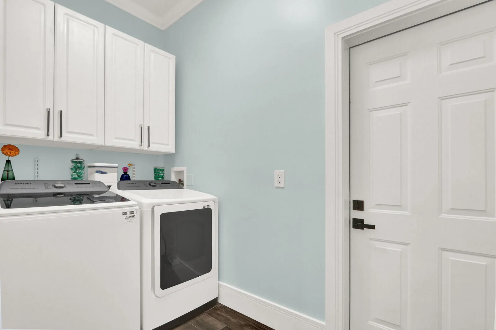 Indoor laundry room