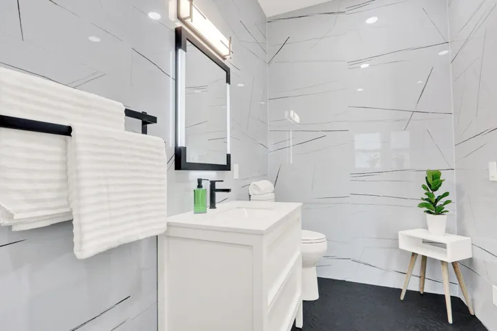 Primary bath