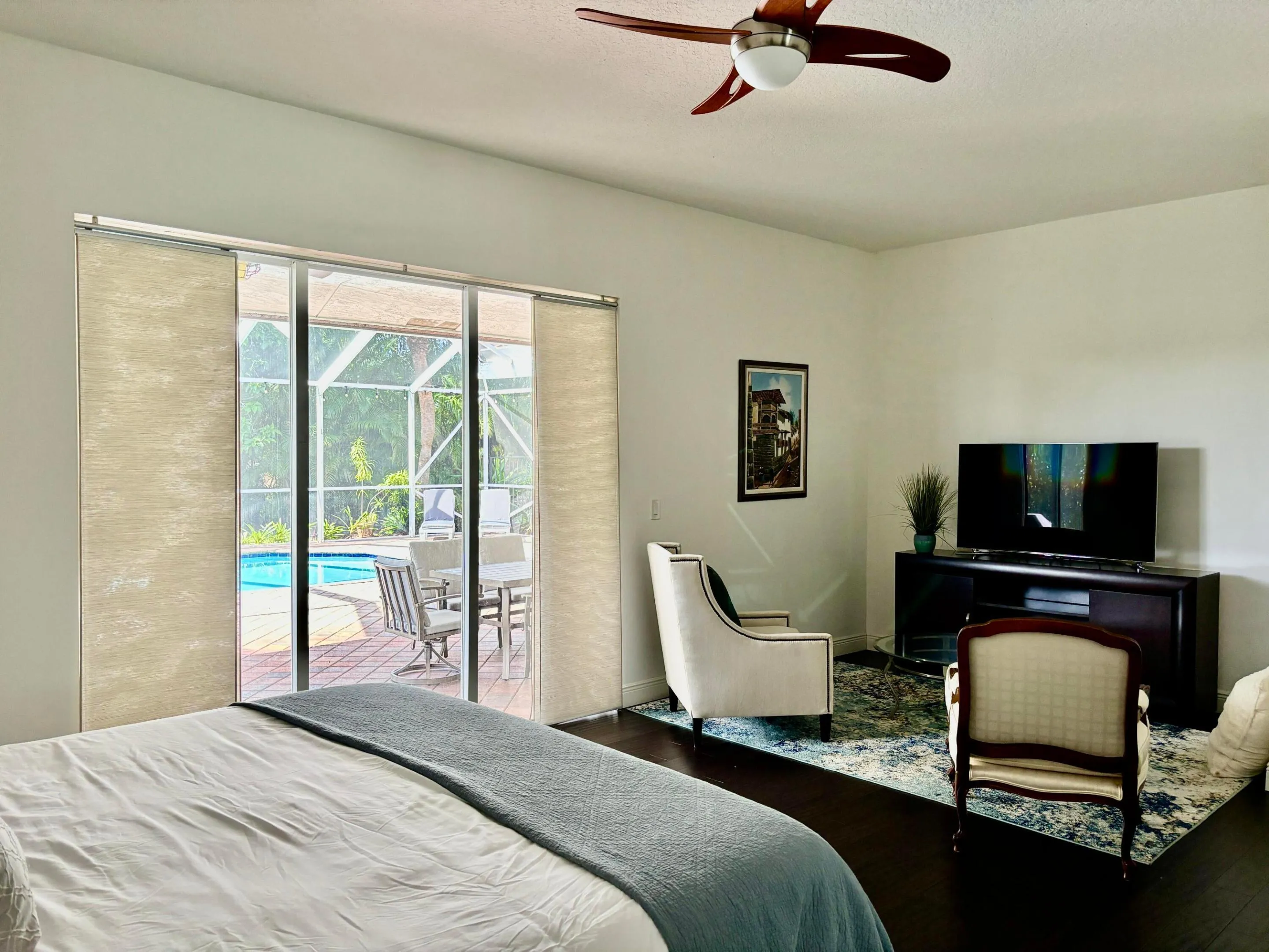 Main Bedroom's Sitting area