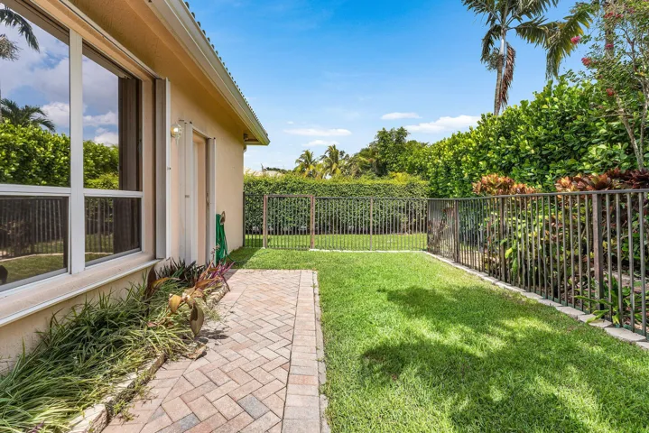 039-11130SilverRidgeStreet-Wellington-FL
