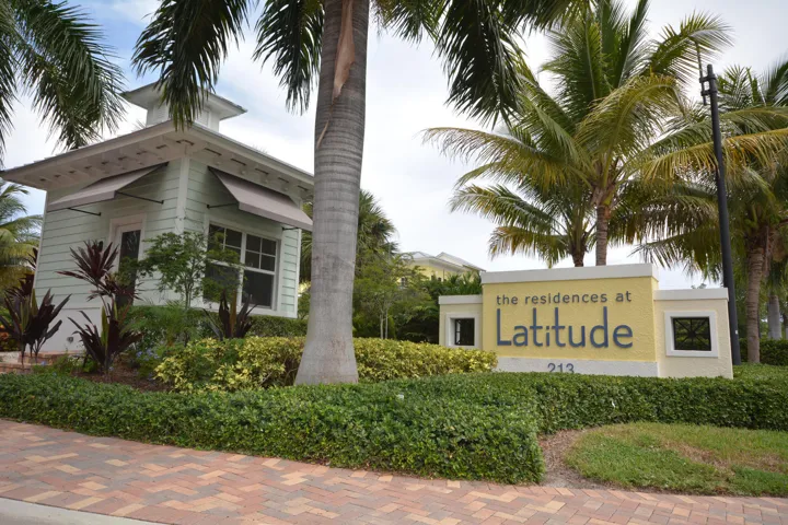 229 N Latitude Cir Delray-large-032-28-C